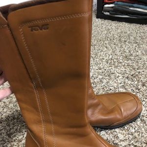Teva boots